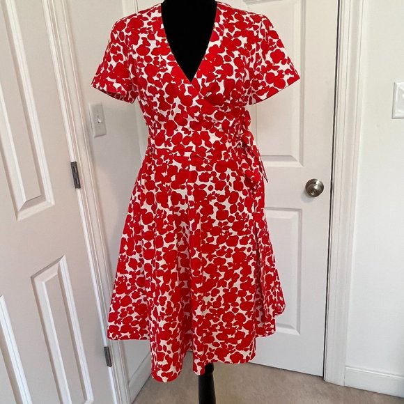 Boden Dresses & Skirts - Boden Lara Red Floral Apple Short Sleeve Wrap Dress - Size 10R